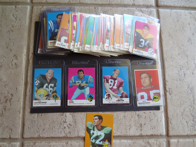 (80) 1969 Topps Football Cards with Hall of Famers in nice condition with Ron Mix plus