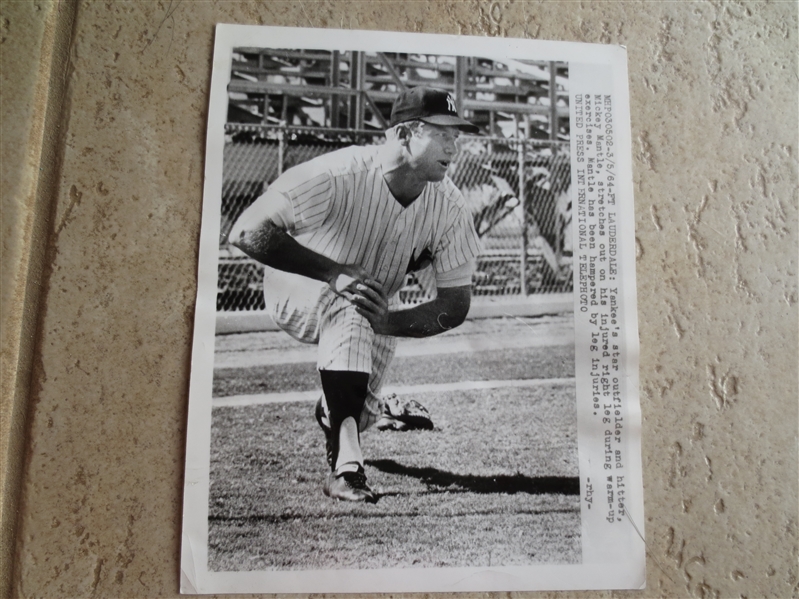 1964 Mickey Mantle UPI Telephoto stretching during Spring Training
