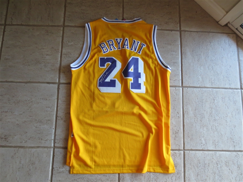 Autographed Kobe Bryant Los Angeles Lakers Jersey with Letter of Authenticity