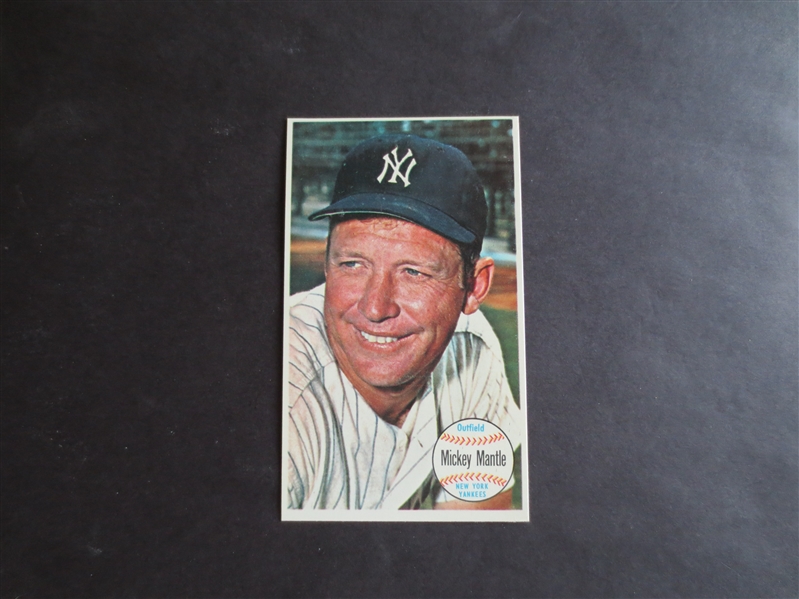 1964 Topps Giants Mickey Mantle Baseball Card #25 in Super Condition