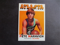 1971-72 Topps Pete Maravich basketball card #55 in very nice condition!