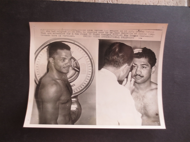 1959 Boxing UPI Telephoto Reuben Vargas vs. Eddie Mechen