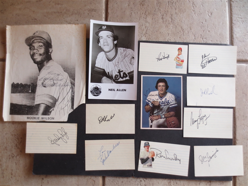 (20) Autographed Baseball Photos and 3 x 5 Cards including Garvey, Horner, Baylor, Mookie, Puhl, more