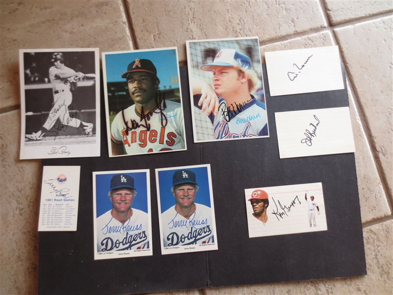 (20) Autographed Baseball Photos and 3 x 5 Cards including Garvey, Horner, Baylor, Mookie, Puhl, more