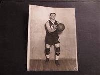 1925 Waite Hoyt Brooklyn Arcadian ABL Type 1 Pro Basketball Photo---He is in the Baseball Hall of Fame!  RARE!