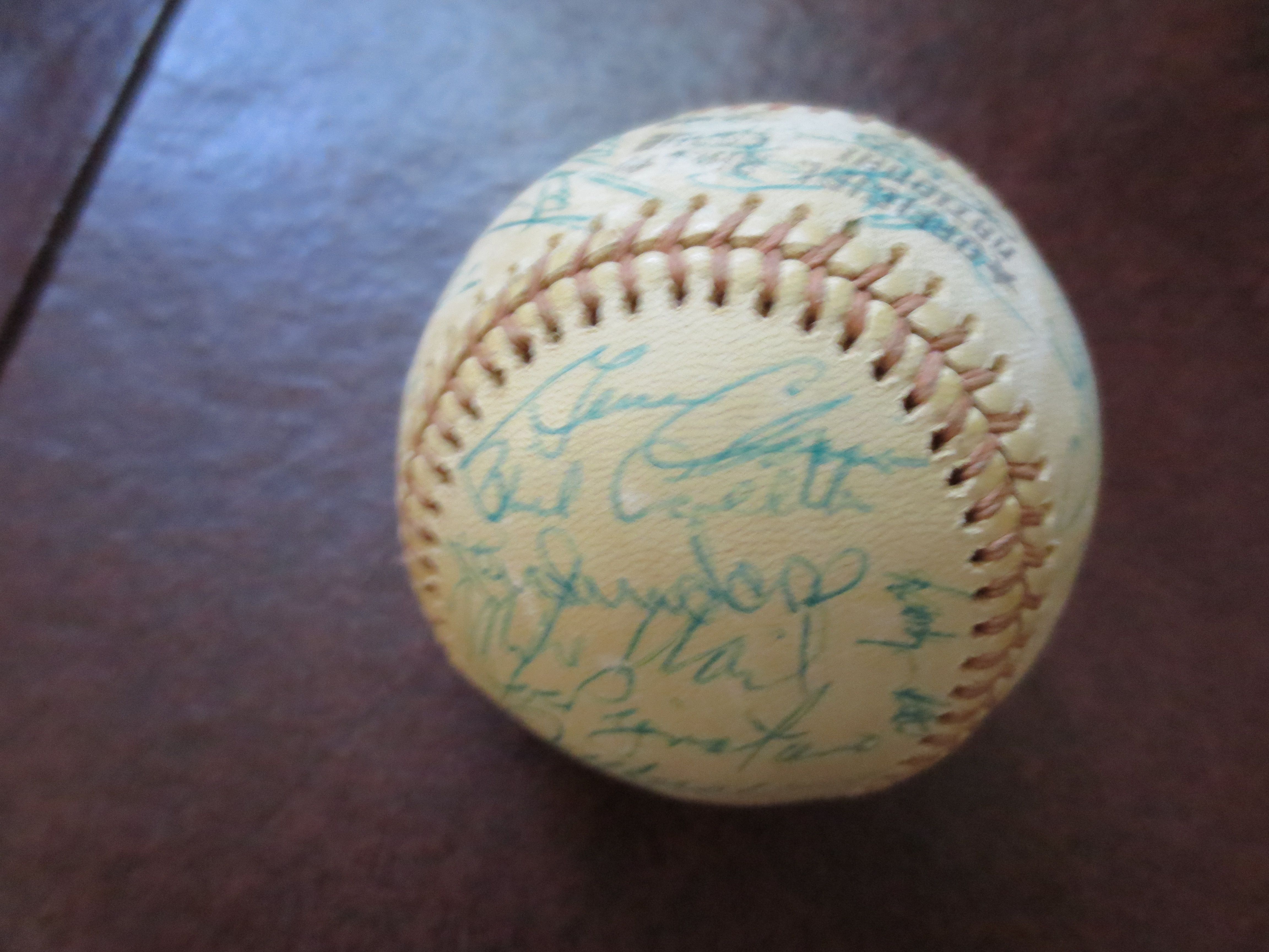 Lot Detail - 1975 New York Mets Team signed ball 37 signatures Seaver ...