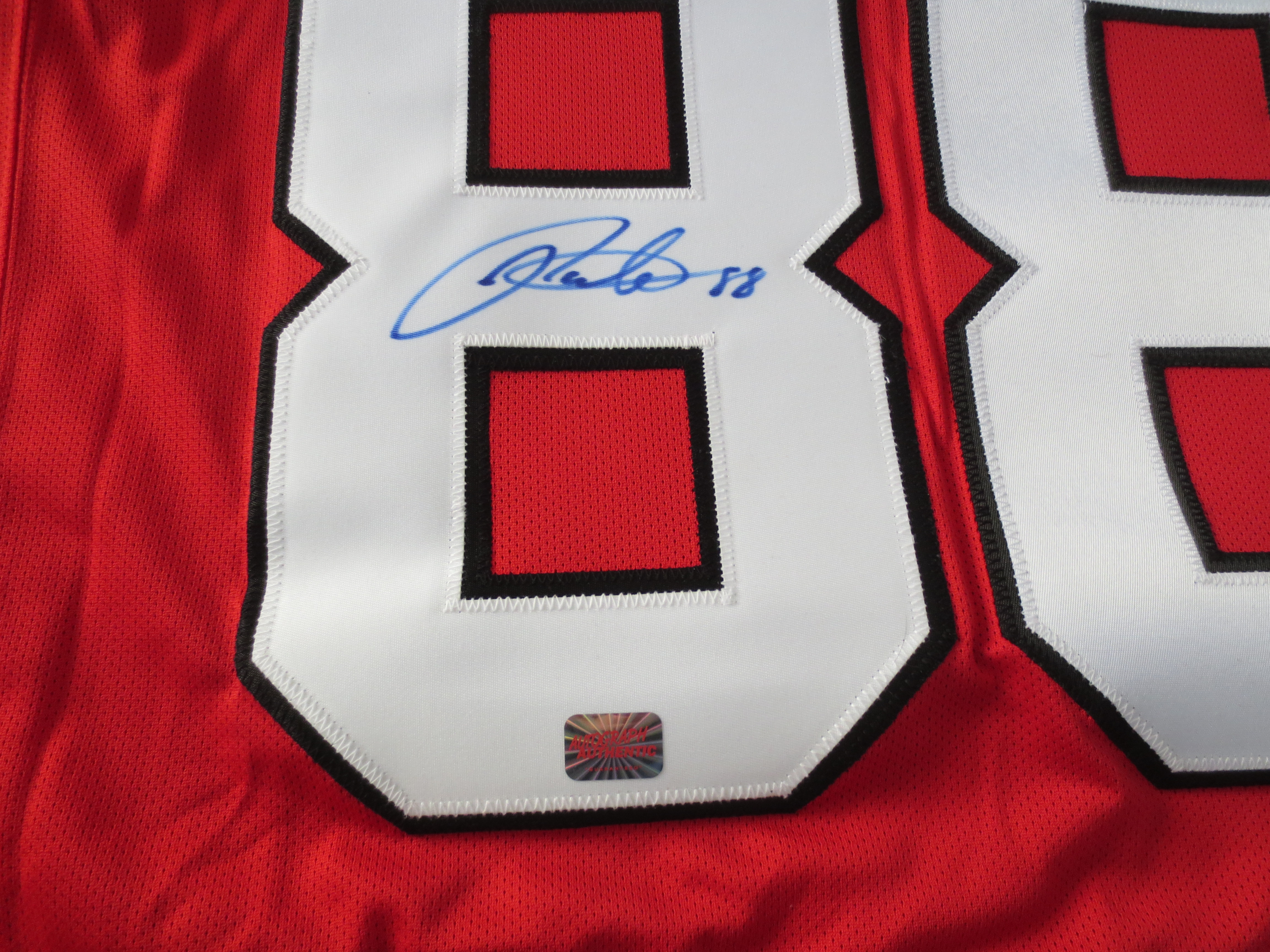 Lot Detail - Patrick Kane Autographed Red Chicago Blackhawks Jersey #88 ...