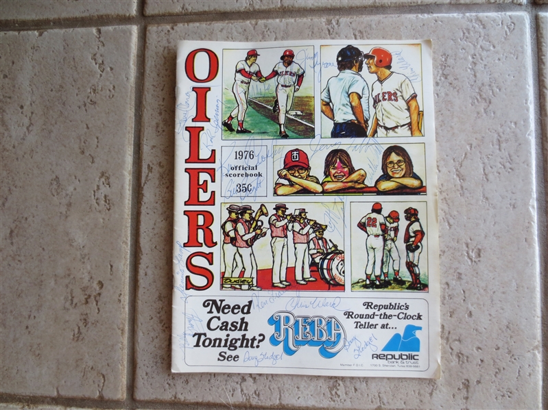 Autographed 1976 Tulsa Oilers Baseball program with 15 signatures