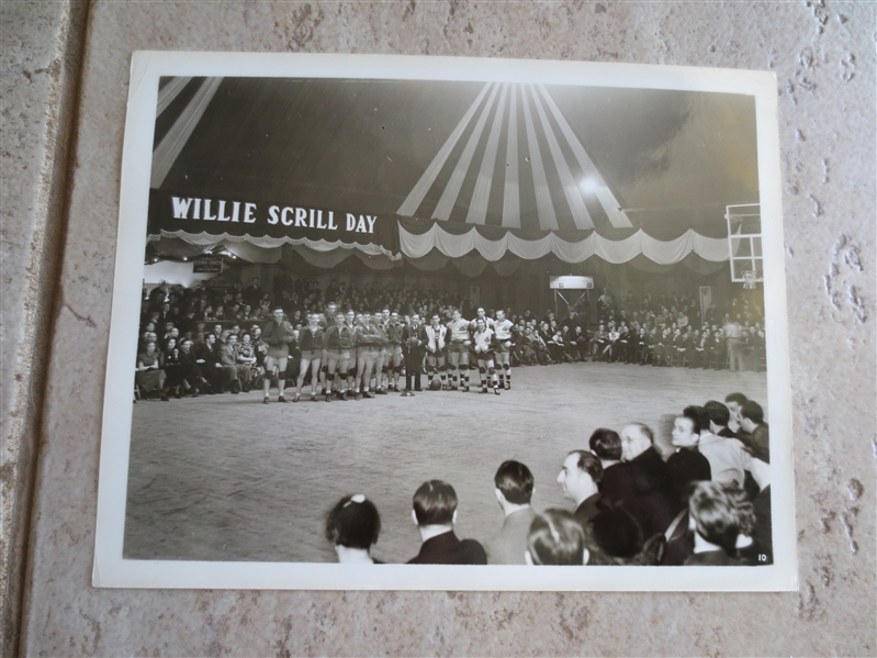 1937-38 Willie Scrill Day ABL Pro Basketball Photo New Jersey Reds vs. New York Celtics WOW!